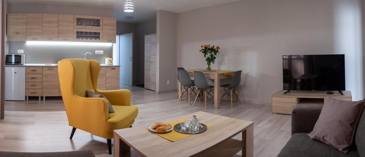 City Apartments Liptovsky Mikulas Exterior foto